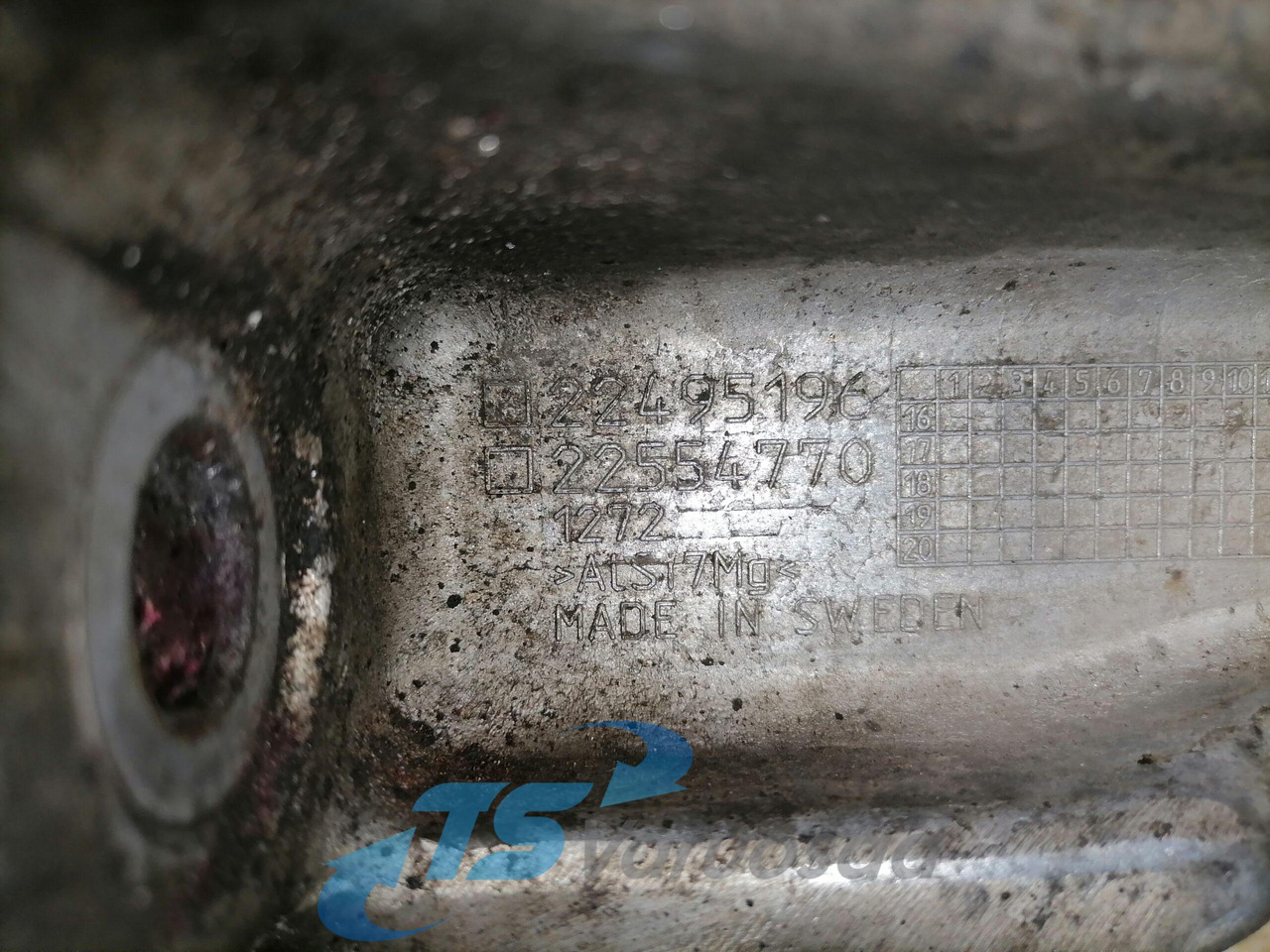 Volvo Muffler carrier 22495196 - Ljuddämpare för Lastbil: bild 4 Volvo Muffler carrier 22495196 - Ljuddämpare för Lastbil: bild 4