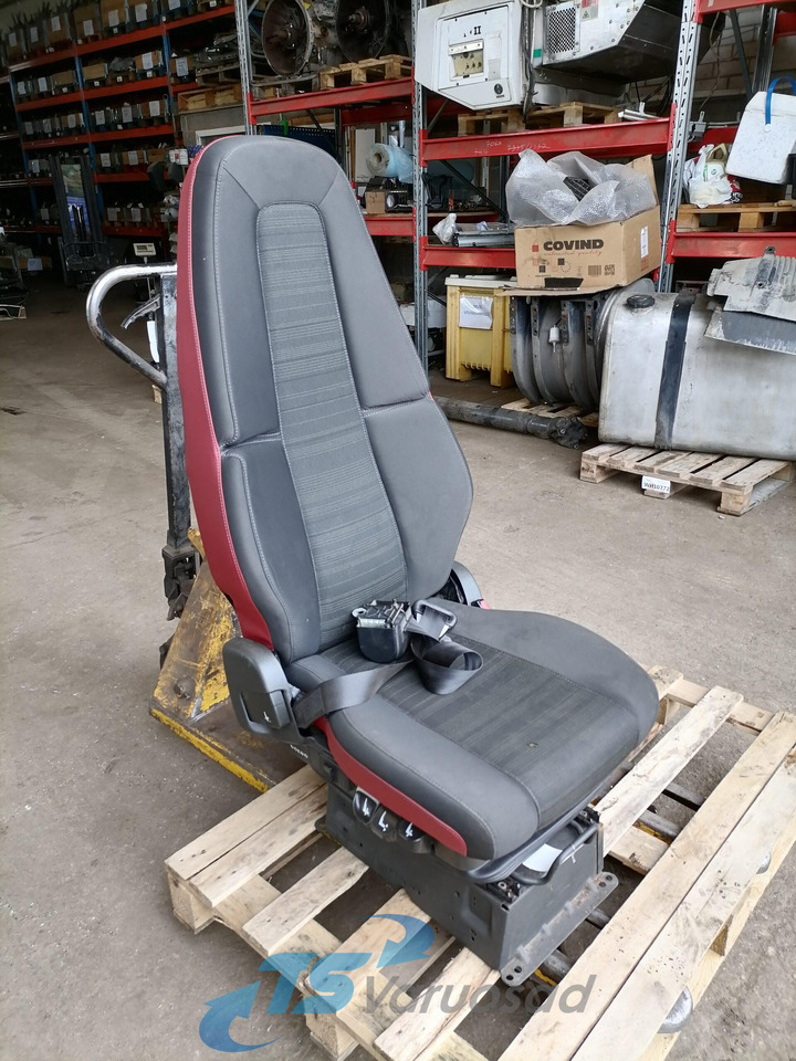 Volvo Passenger seat 82201647 - Säte för Lastbil: bild 1 Volvo Passenger seat 82201647 - Säte för Lastbil: bild 1