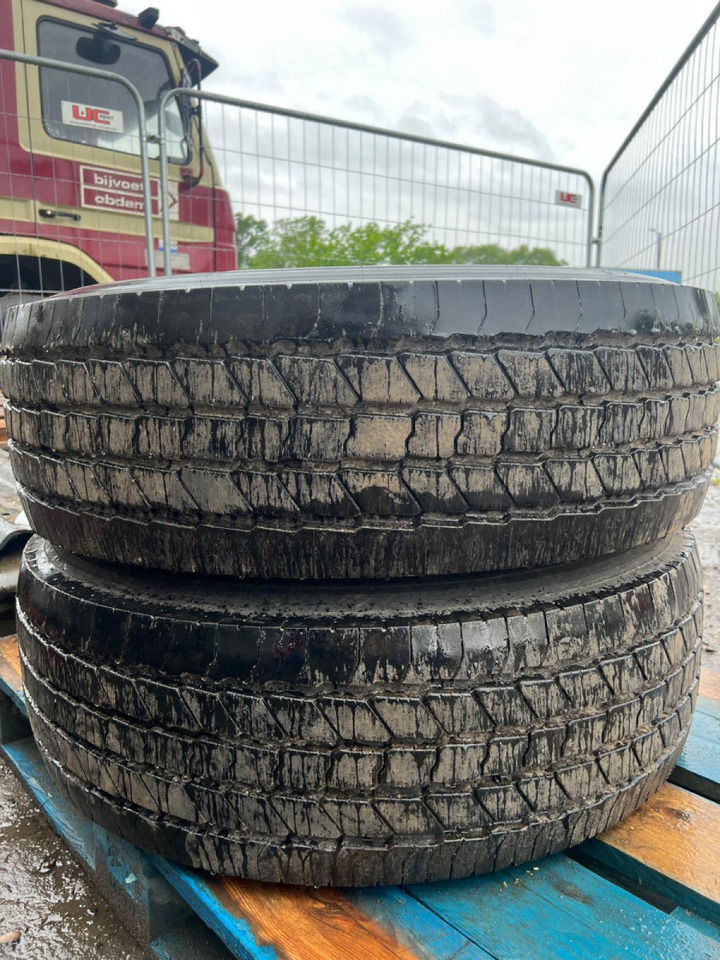 Volvo Trazano 285/70R19.5 28570R195 - Däck och fälgar för Lastbil: bild 2 Volvo Trazano 285/70R19.5 28570R195 - Däck och fälgar för Lastbil: bild 2