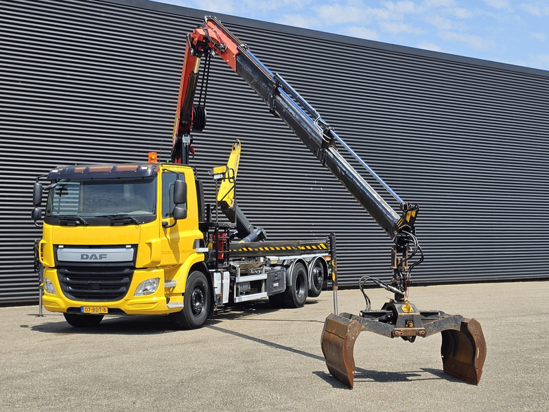 DAF CF 330 6x2-4 / PALFINGER CRANE + HOOKLIFT - Lastväxlare lastbil, Kranbil: bild 5 DAF CF 330 6x2-4 / PALFINGER CRANE + HOOKLIFT - Lastväxlare lastbil, Kranbil: bild 5