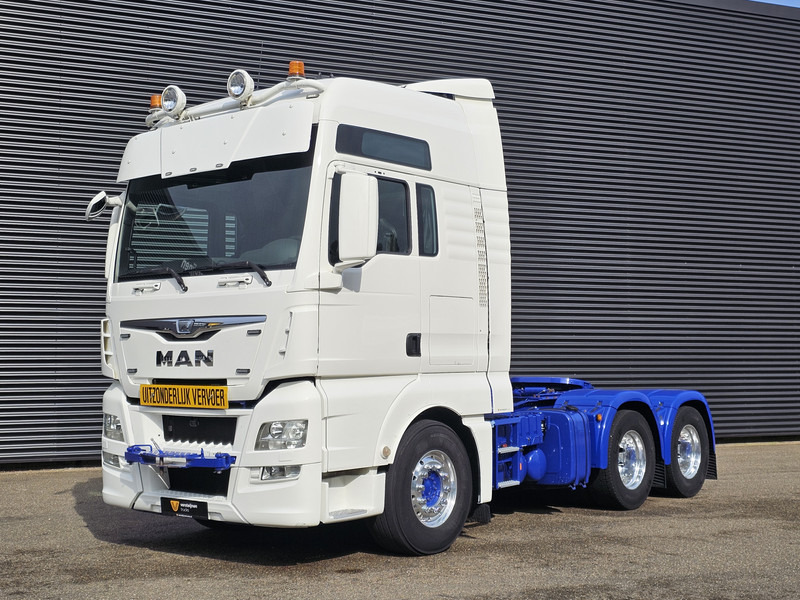 MAN TGX 33.560 6x4 / RETARDER / 464 dkm - Dragbil: bild 1 MAN TGX 33.560 6x4 / RETARDER / 464 dkm - Dragbil: bild 1