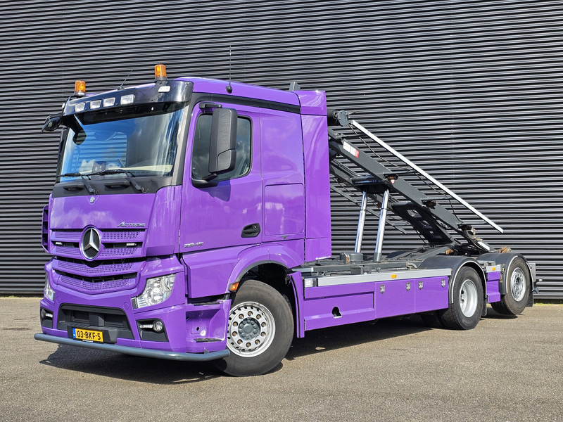 Mercedes-Benz AROCS 3345 6x2 / CABLE - CONTAINER SYSTEM - Lastbil med kabelsystem: bild 1 Mercedes-Benz AROCS 3345 6x2 / CABLE - CONTAINER SYSTEM - Lastbil med kabelsystem: bild 1