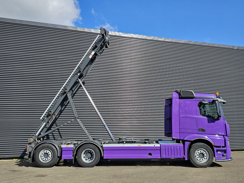Mercedes-Benz AROCS 3345 6x2 / CABLE - CONTAINER SYSTEM - Lastbil med kabelsystem: bild 4 Mercedes-Benz AROCS 3345 6x2 / CABLE - CONTAINER SYSTEM - Lastbil med kabelsystem: bild 4