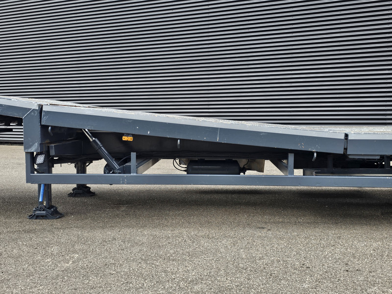 Nooteboom MCO-48-03 / STEERING AXLE / HYDRAULIC RAMPS + BED - Låg lastare semitrailer: bild 5 Nooteboom MCO-48-03 / STEERING AXLE / HYDRAULIC RAMPS + BED - Låg lastare semitrailer: bild 5