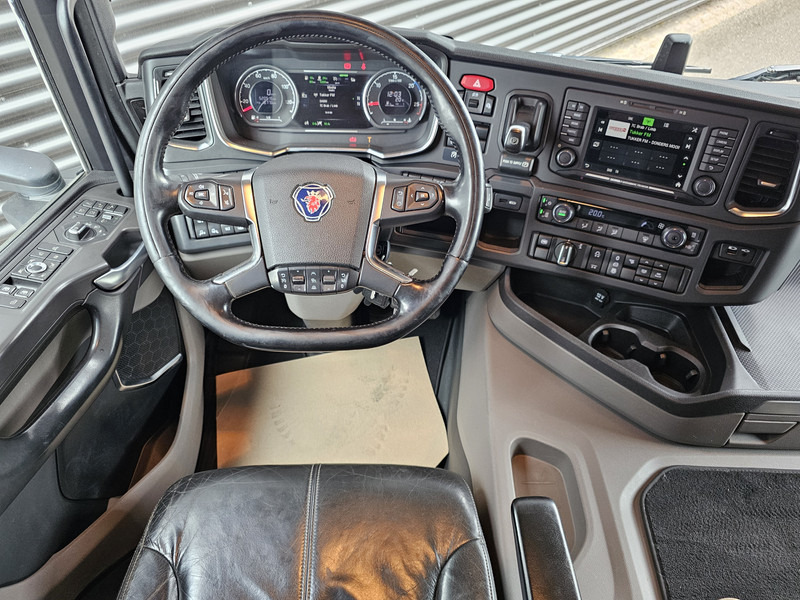 Interior photo 2: Containerbil/ Växelflak lastbil Scania G500 6X2 / FULL AIR / RETARDER / BDF / CHASSIS