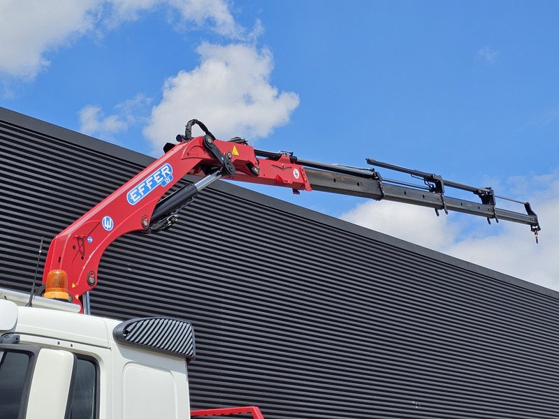 Volvo FM 330 4x2 / EFFER 12.5 t/m CRANE / KRAN - Kranbil: bild 2 Volvo FM 330 4x2 / EFFER 12.5 t/m CRANE / KRAN - Kranbil: bild 2