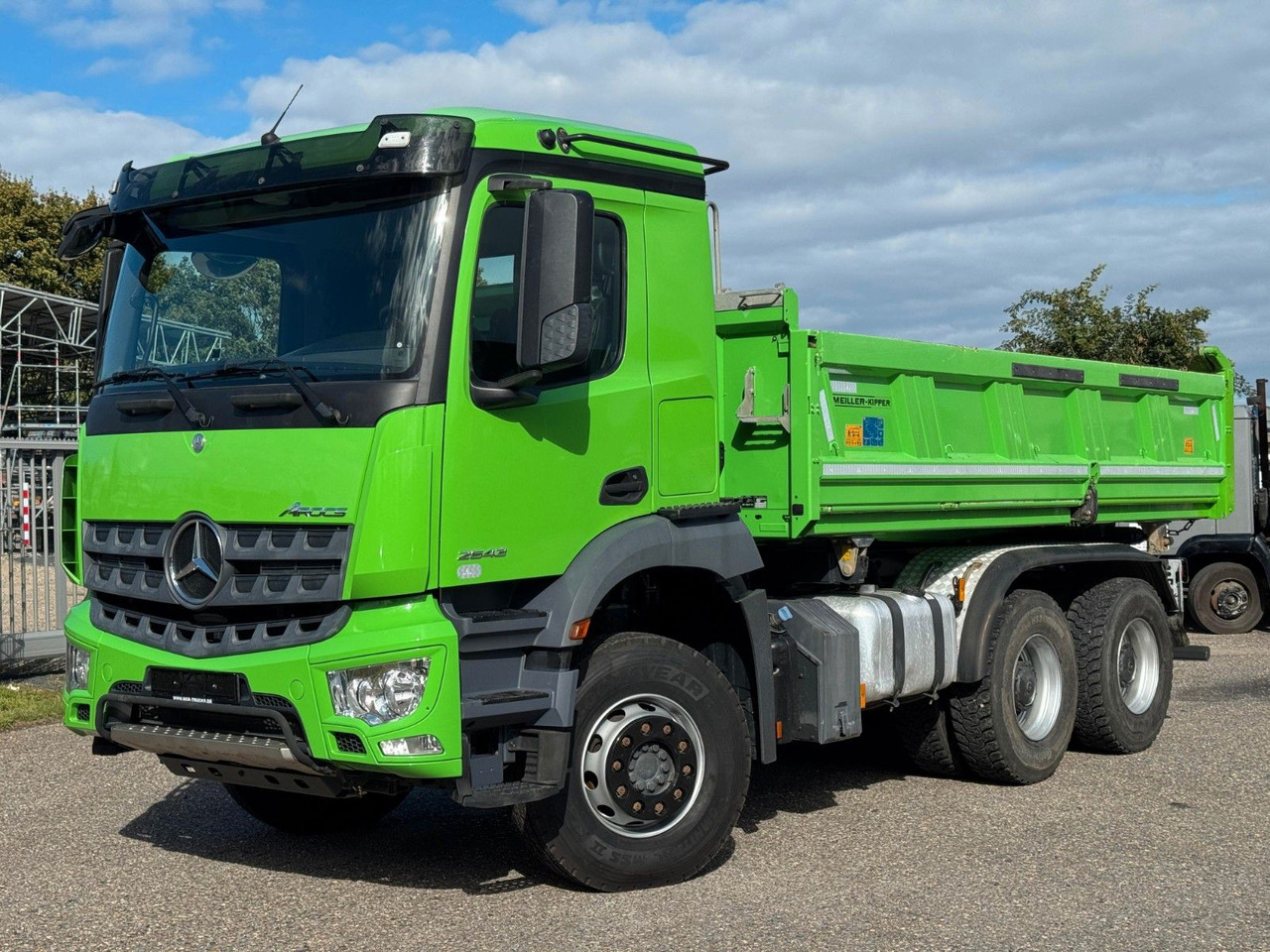 Mercedes-Benz 2643 6X4 Meiller 3 S. Bordmatik Top Zustand - Tippbil lastbil: bild 3 Mercedes-Benz 2643 6X4 Meiller 3 S. Bordmatik Top Zustand - Tippbil lastbil: bild 3