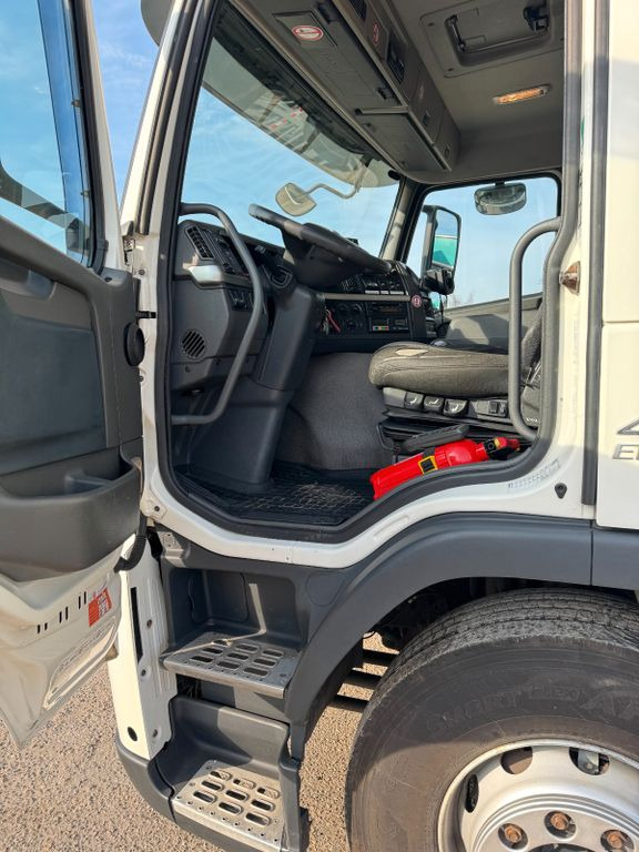 Volvo FM 410 6X2 Kühlkoffer mit Carrier Diesel & Strom - Kylbil lastbil: bild 4 Volvo FM 410 6X2 Kühlkoffer mit Carrier Diesel & Strom - Kylbil lastbil: bild 4