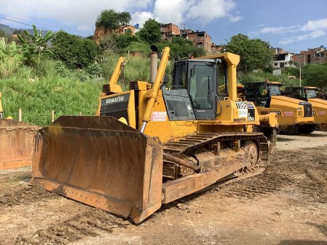 Komatsu D85EX-15 - Bulldozer: bild 1 Komatsu D85EX-15 - Bulldozer: bild 1
