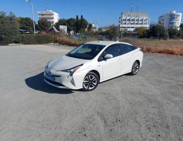 Toyota Prius Hybrid - Personbil: bild 1 Toyota Prius Hybrid - Personbil: bild 1