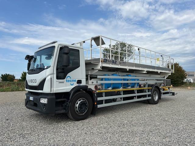 Iveco Eurocargo 180E25 - Billift, Saxlift: bild 1 Iveco Eurocargo 180E25 - Billift, Saxlift: bild 1
