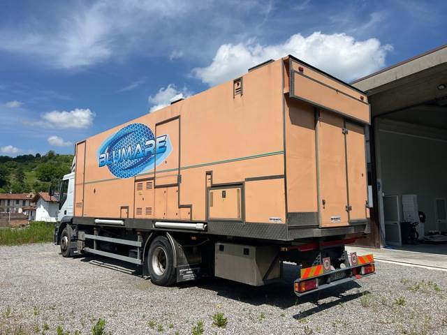 Iveco Stralis 270 - Lastbil med skåp: bild 2 Iveco Stralis 270 - Lastbil med skåp: bild 2