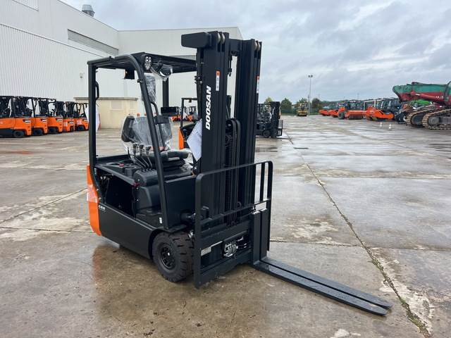 Doosan B15T-7 PLUS - Eltruck: bild 4 Doosan B15T-7 PLUS - Eltruck: bild 4