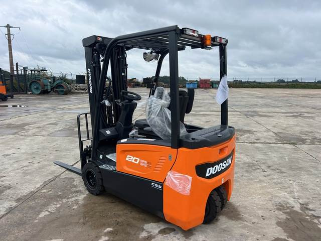 Doosan B20T-7 PLUS - Eltruck: bild 2 Doosan B20T-7 PLUS - Eltruck: bild 2