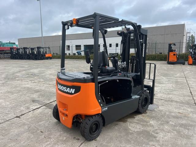 Doosan B30X-7 PLUS - Eltruck: bild 3 Doosan B30X-7 PLUS - Eltruck: bild 3