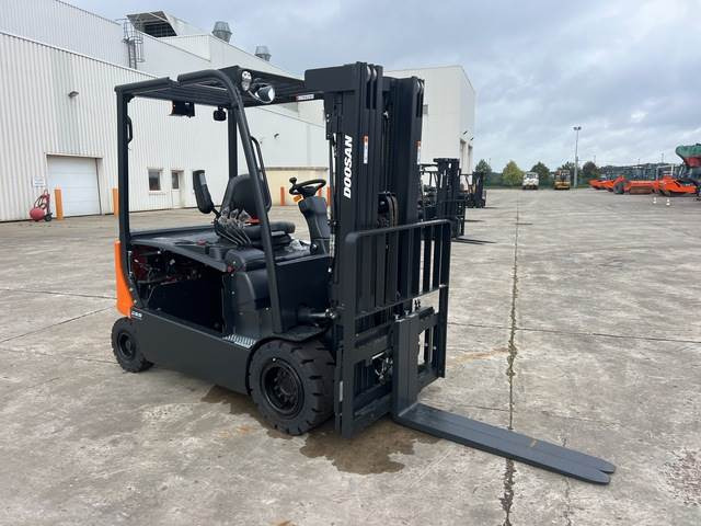 Doosan B30X-7 PLUS - Eltruck: bild 4 Doosan B30X-7 PLUS - Eltruck: bild 4