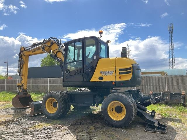 Yanmar B110W - Grävmaskin på däck: bild 2 Yanmar B110W - Grävmaskin på däck: bild 2
