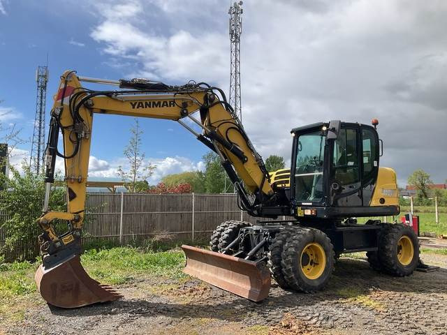 Yanmar B110W - Grävmaskin på däck: bild 1 Yanmar B110W - Grävmaskin på däck: bild 1
