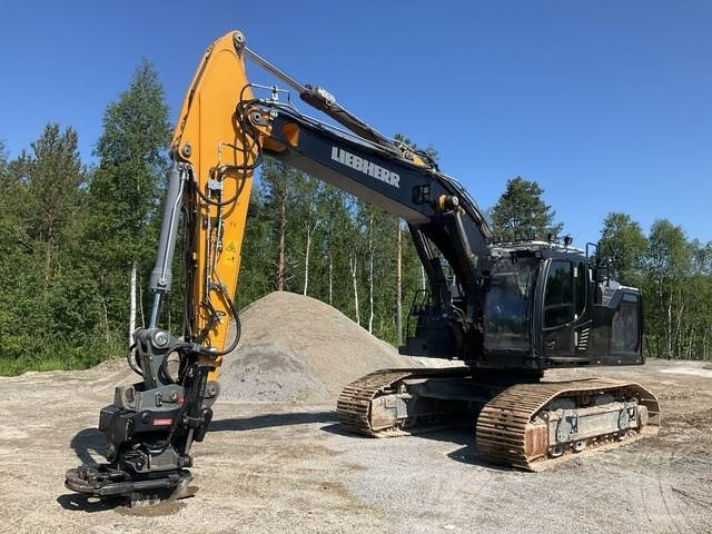 Liebherr 930LC V - Bandgrävare: bild 1 Liebherr 930LC V - Bandgrävare: bild 1