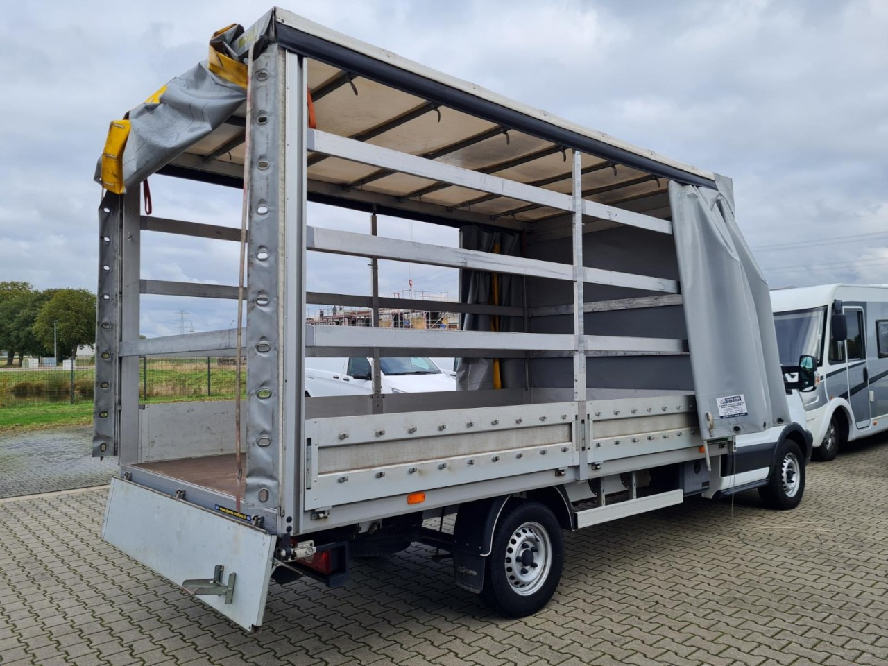 Transportbil med kapell Ford Transit 35 Pritsche Schiebe Plane TDCi L3 KLIMA: bild 17