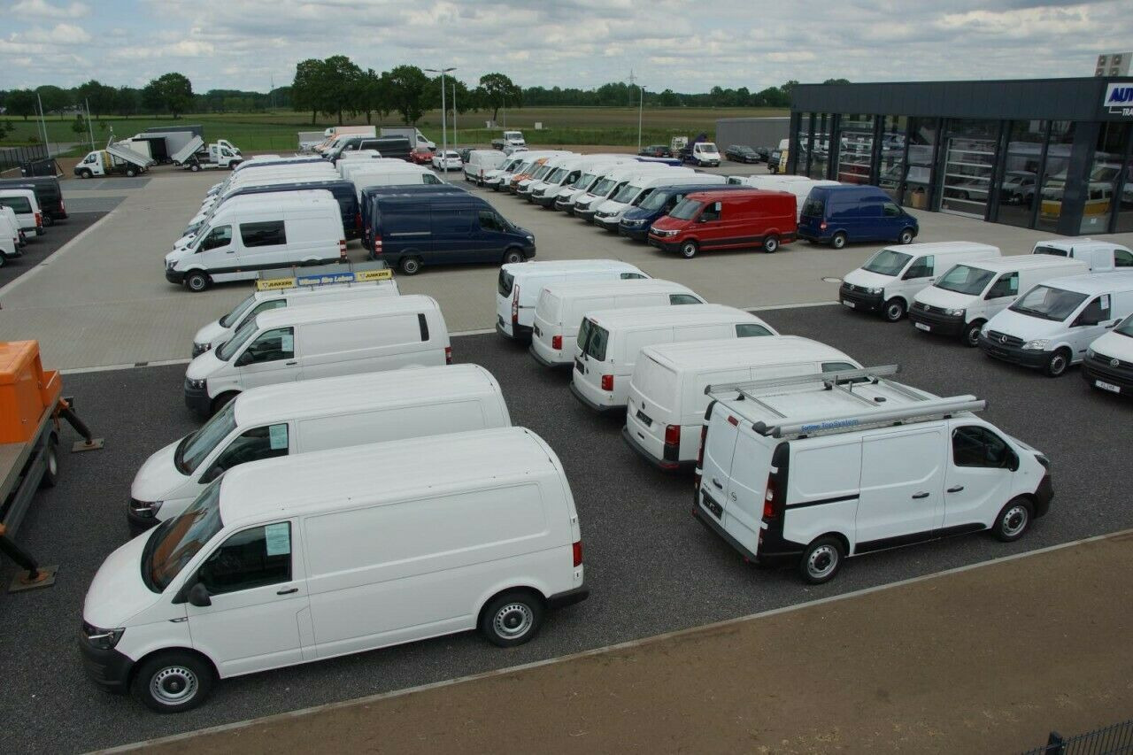 Mercedes-Benz Sprinter 315 CDI Koffer RWD KLIMA TEMPOMAT RWD - Volymskåp: bild 4 Mercedes-Benz Sprinter 315 CDI Koffer RWD KLIMA TEMPOMAT RWD - Volymskåp: bild 4