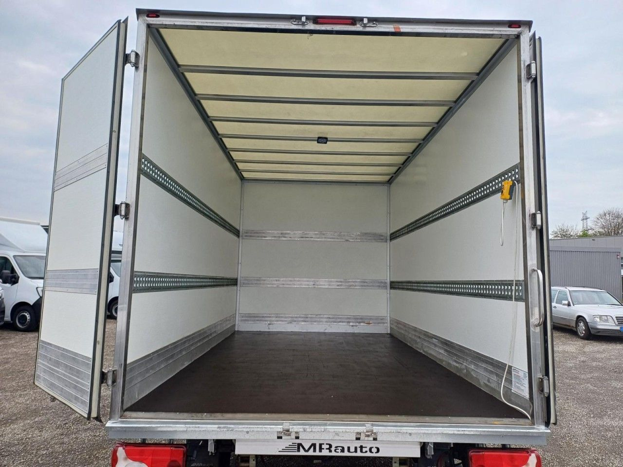 Mercedes-Benz Sprinter 315 CDi RWD Koffer LBW KLIMA TEMPOMAT - Volymskåp: bild 5 Mercedes-Benz Sprinter 315 CDi RWD Koffer LBW KLIMA TEMPOMAT - Volymskåp: bild 5