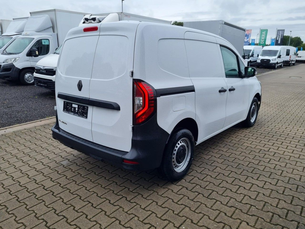Renault Kangoo Van Kasten L1H1 TCe 1.3i KLIMA PDC TEMPOM - Små skåpbil: bild 5 Renault Kangoo Van Kasten L1H1 TCe 1.3i KLIMA PDC TEMPOM - Små skåpbil: bild 5