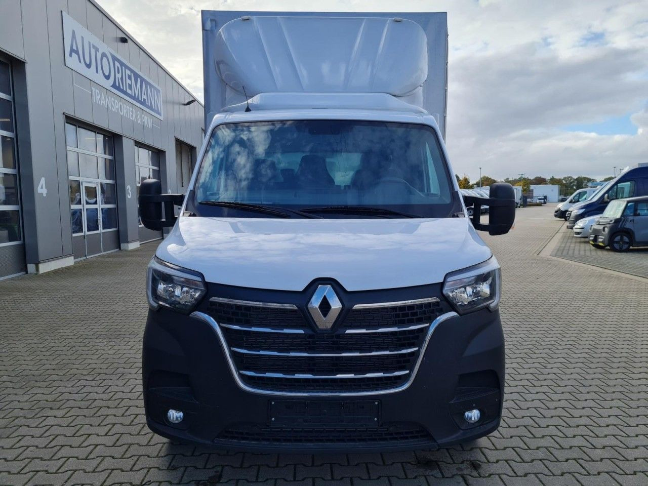 Renault Master 3,5t Pritsche Schiebe Plane ERGO TEMPOMAT - Transportbil med kapell: bild 2 Renault Master 3,5t Pritsche Schiebe Plane ERGO TEMPOMAT - Transportbil med kapell: bild 2