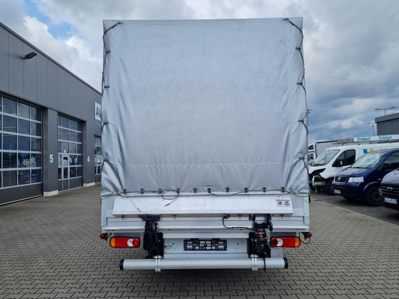 Renault Master 3,5t Pritsche dCi Plane Schlafkab. LBW - Transportbil med kapell: bild 5 Renault Master 3,5t Pritsche dCi Plane Schlafkab. LBW - Transportbil med kapell: bild 5