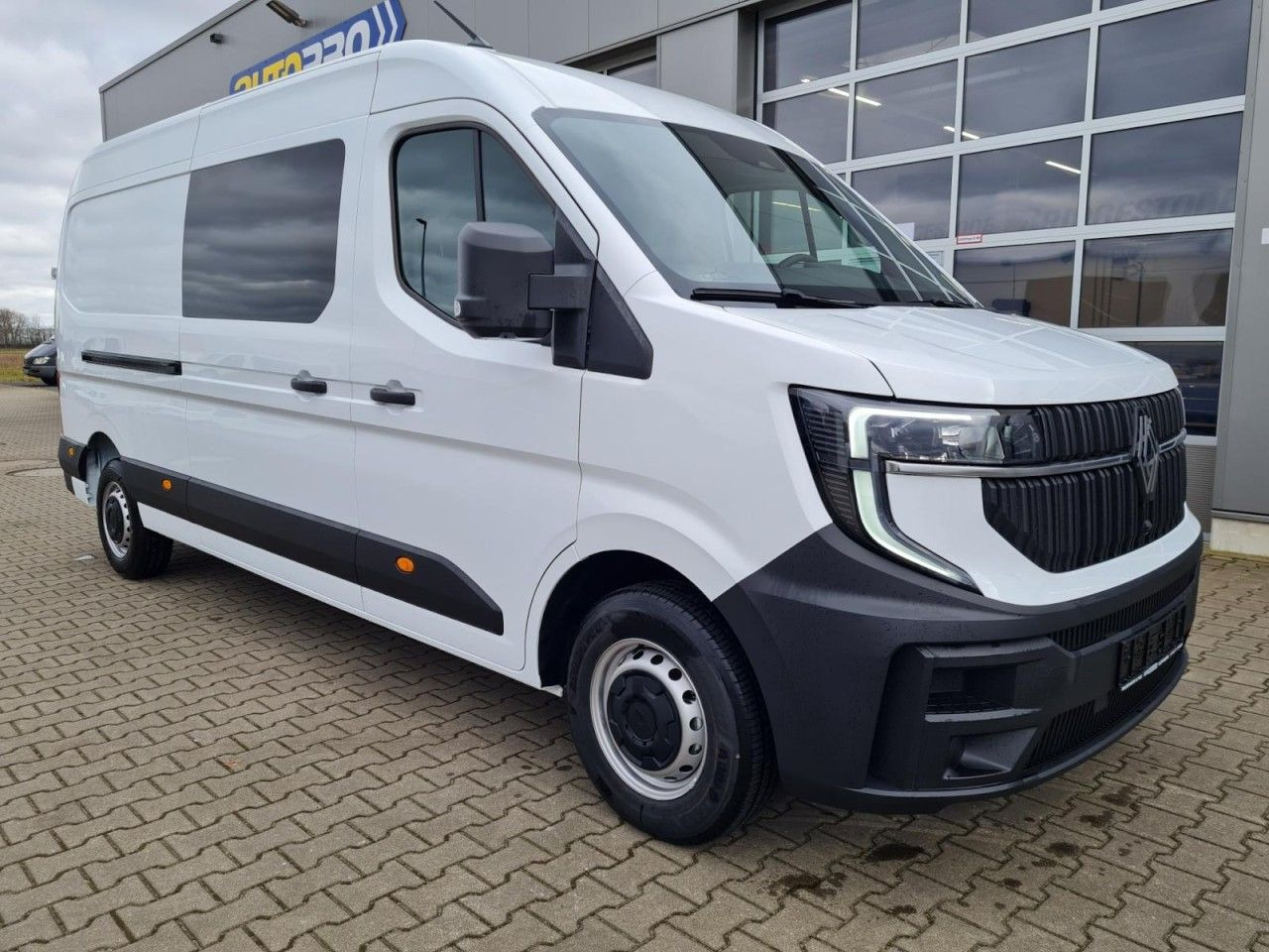 Renault Master 35 Kasten L3 Doka 7-Sitze KLIMA TEMPOMAT - Skåpbil, Dubbelhytt transportbil: bild 4 Renault Master 35 Kasten L3 Doka 7-Sitze KLIMA TEMPOMAT - Skåpbil, Dubbelhytt transportbil: bild 4