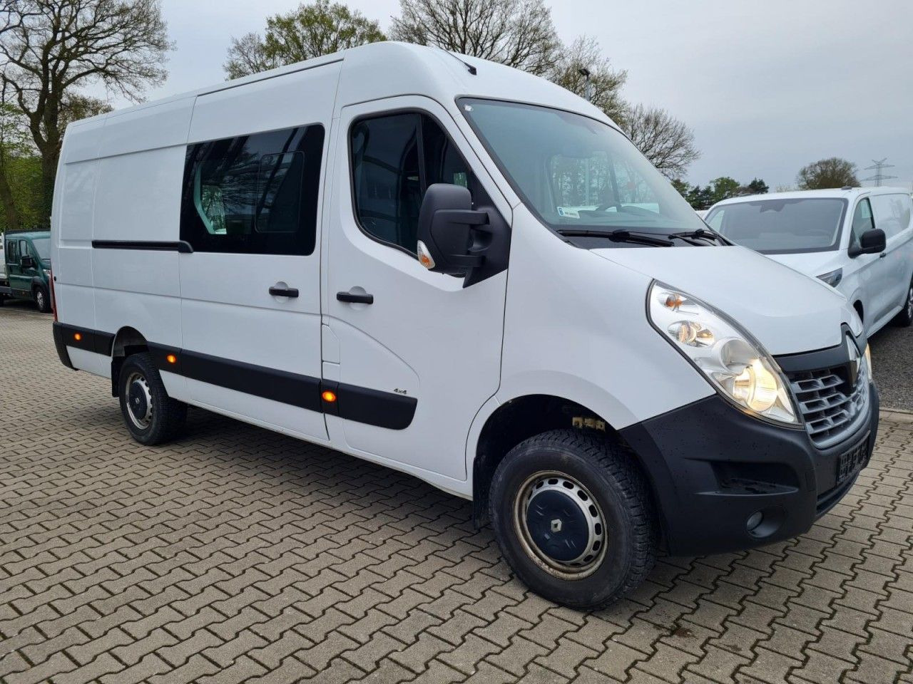 Renault Master 35 Kasten LR Doka 6-Sitze 4x4 Allrad AHK - Skåpbil, Dubbelhytt transportbil: bild 3 Renault Master 35 Kasten LR Doka 6-Sitze 4x4 Allrad AHK - Skåpbil, Dubbelhytt transportbil: bild 3