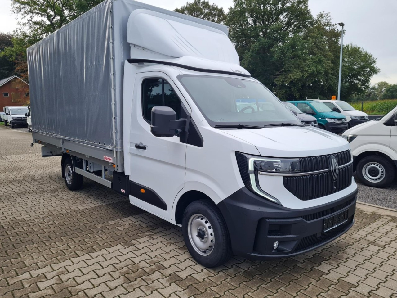 Renault Master Pritsche Schiebe Plane 10 Pal. LUFTFEDERUNG - Transportbil med kapell: bild 4 Renault Master Pritsche Schiebe Plane 10 Pal. LUFTFEDERUNG - Transportbil med kapell: bild 4