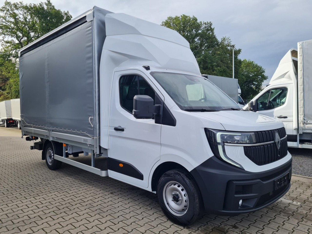 Renault Master Pritsche Schiebe Plane LBW Luftfederung - Transportbil med kapell: bild 3 Renault Master Pritsche Schiebe Plane LBW Luftfederung - Transportbil med kapell: bild 3