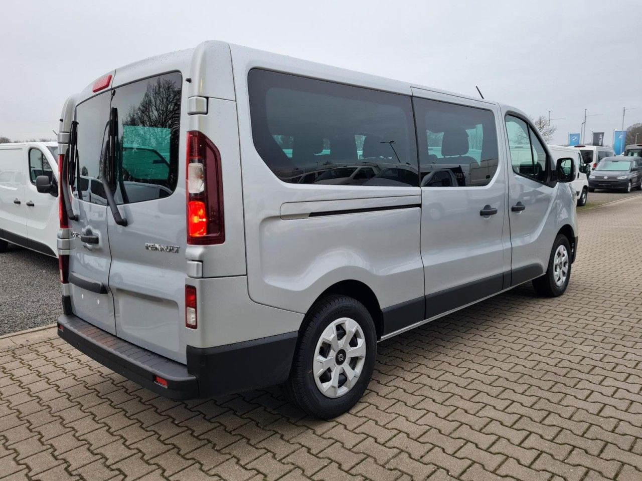 Renault Trafic Kombi 9-Sitze L2 Grand Equilibre KLIMA TE - Personbil: bild 5 Renault Trafic Kombi 9-Sitze L2 Grand Equilibre KLIMA TE - Personbil: bild 5