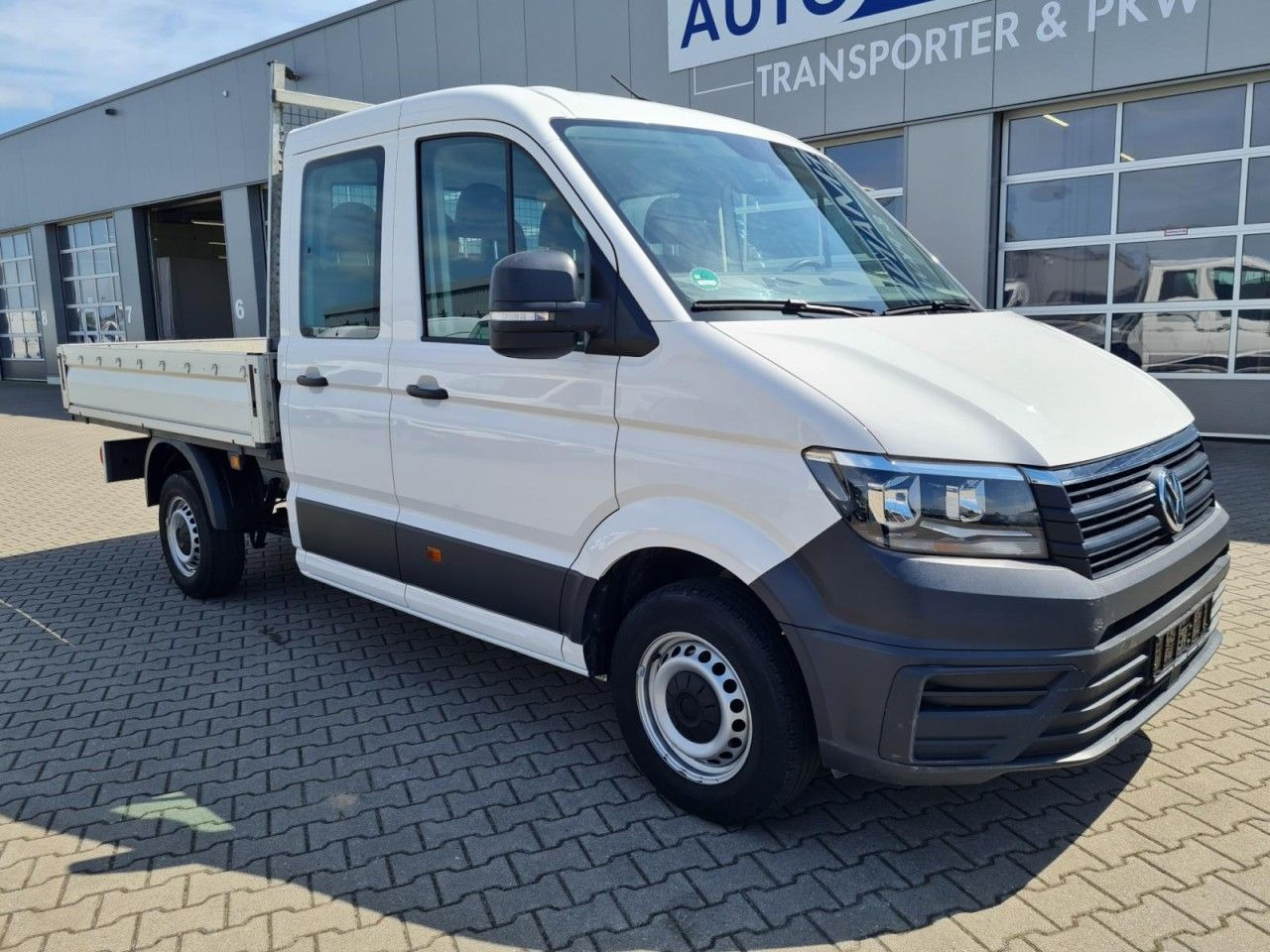 Volkswagen Crafter 35 Doka MR 7-Sitze AHK KLIMA KOMFORT - Transportbil med flak: bild 3 Volkswagen Crafter 35 Doka MR 7-Sitze AHK KLIMA KOMFORT - Transportbil med flak: bild 3