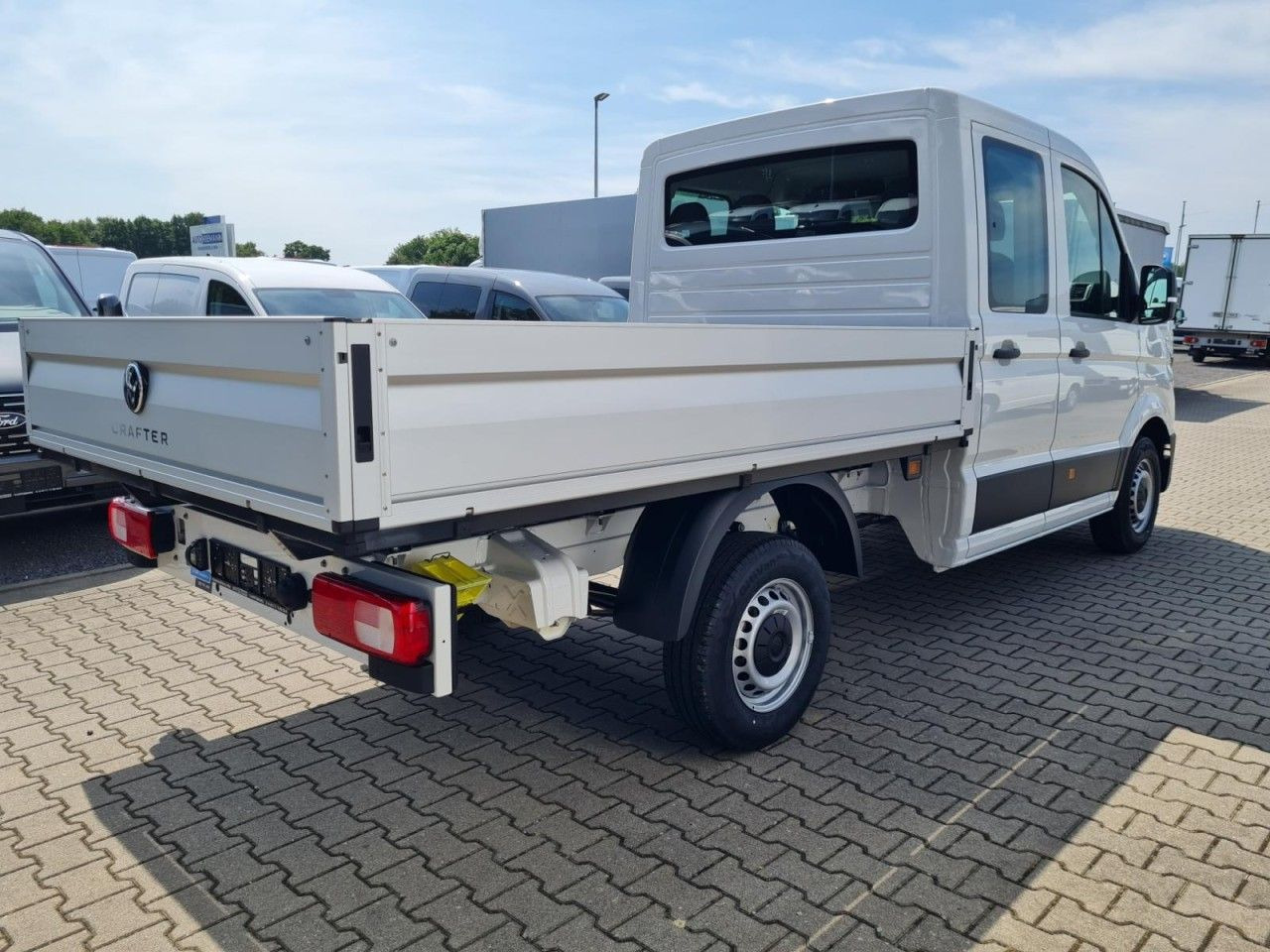Volkswagen Crafter 35 Doka TDI MR LED KLIMA TEMPOMAT - Transportbil med flak, Dubbelhytt transportbil: bild 4 Volkswagen Crafter 35 Doka TDI MR LED KLIMA TEMPOMAT - Transportbil med flak, Dubbelhytt transportbil: bild 4