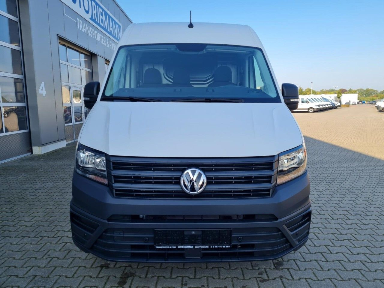 Volkswagen Crafter 35 Kasten MR L3H3 AG KLIMA KAMERA NAVI_A - Skåpbil: bild 2 Volkswagen Crafter 35 Kasten MR L3H3 AG KLIMA KAMERA NAVI_A - Skåpbil: bild 2