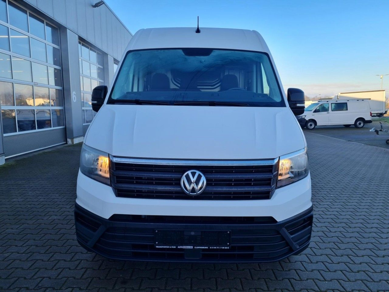 Volkswagen Crafter 35 Kasten lang L4H2 KAMERA NAVI_APP HOLZ - Skåpbil: bild 2 Volkswagen Crafter 35 Kasten lang L4H2 KAMERA NAVI_APP HOLZ - Skåpbil: bild 2