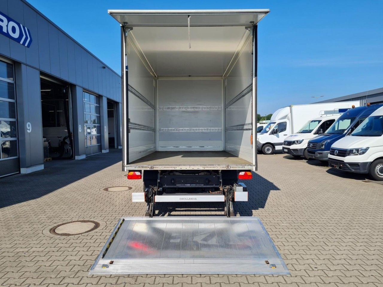Volkswagen Crafter 50 Koffer hoch 2.0 TDI LBW KLIMA KAMERA - Volymskåp: bild 5 Volkswagen Crafter 50 Koffer hoch 2.0 TDI LBW KLIMA KAMERA - Volymskåp: bild 5