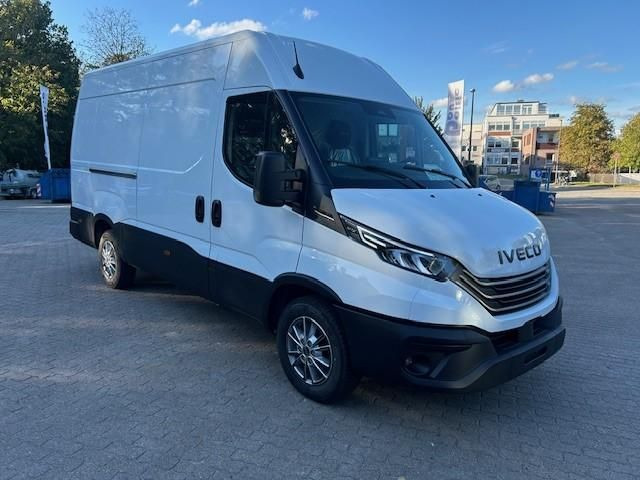 Iveco Daily 35S16HA8 V H2 3520L Automatic+Rückfahr... - Skåpbil: bild 1 Iveco Daily 35S16HA8 V H2 3520L Automatic+Rückfahr... - Skåpbil: bild 1