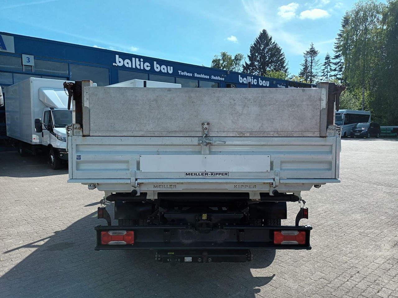 Iveco Daily 70C18H Meiler Dreiseitenkipper, AHK, Klima - Transportbil med tippflak: bild 4 Iveco Daily 70C18H Meiler Dreiseitenkipper, AHK, Klima - Transportbil med tippflak: bild 4