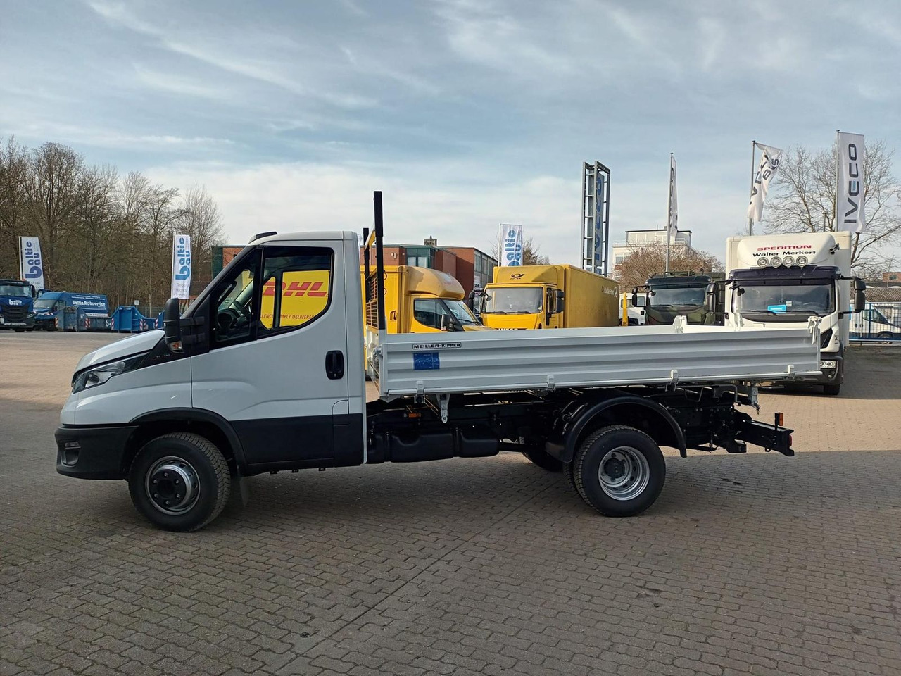 Iveco Daily 70C18H Meiller-Dreiseitenkipper Klima, AHK - Transportbil med tippflak: bild 2 Iveco Daily 70C18H Meiller-Dreiseitenkipper Klima, AHK - Transportbil med tippflak: bild 2