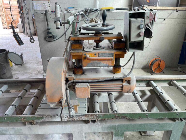 Löffler KS40 / 500 HV – crosscut saw / Ablängsäge - Maskin: bild 1 Löffler KS40 / 500 HV – crosscut saw / Ablängsäge - Maskin: bild 1
