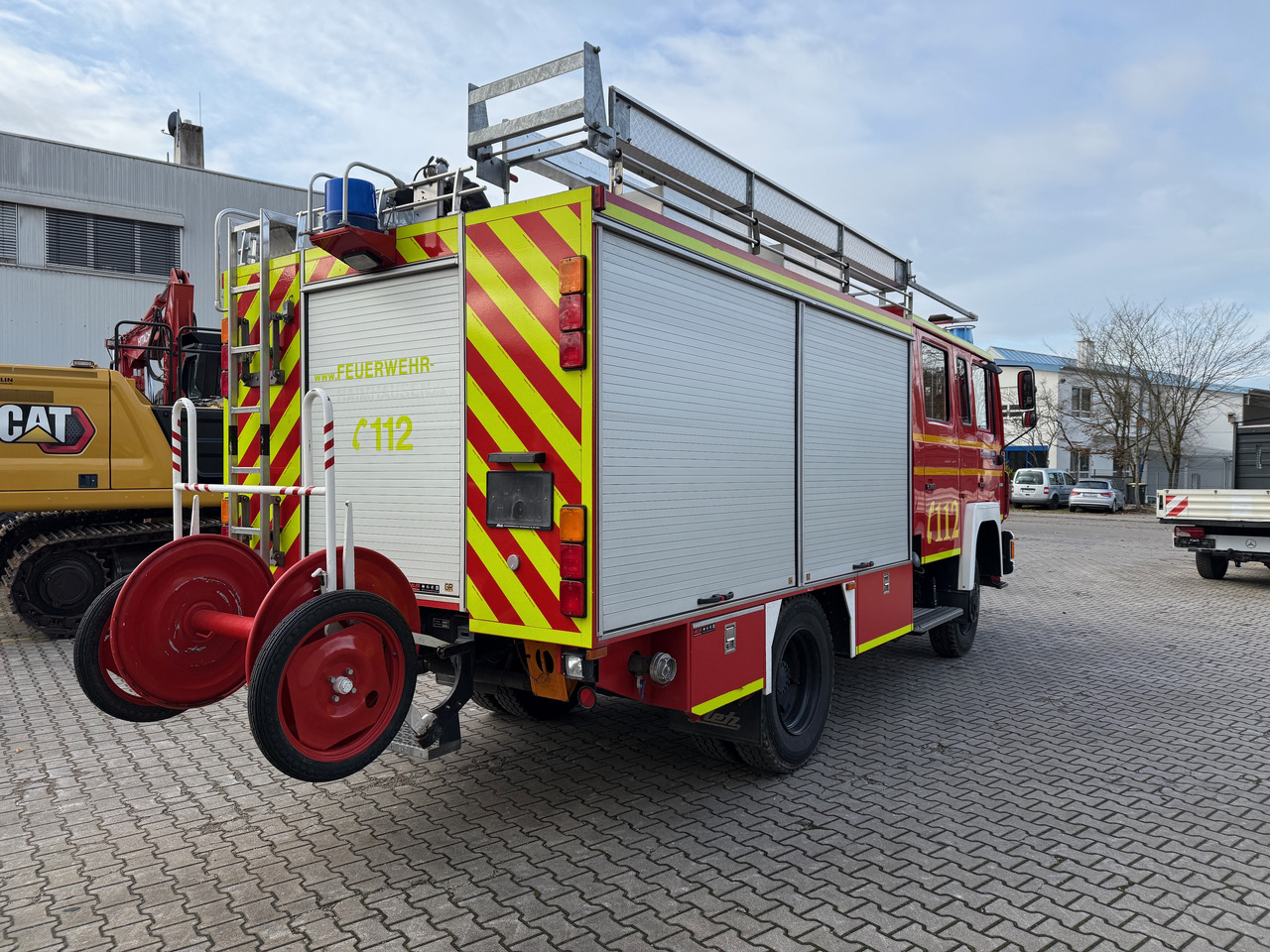 MAN 12.222 LF16 Feuerwehr-LKW - Släck/ Räddningsvagn: bild 4 MAN 12.222 LF16 Feuerwehr-LKW - Släck/ Räddningsvagn: bild 4
