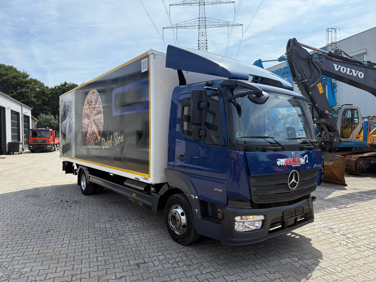 Mercedes-Benz 818 Atego Koffer LBW Palfinger ACC Unfall - Lastbil med skåp: bild 3 Mercedes-Benz 818 Atego Koffer LBW Palfinger ACC Unfall - Lastbil med skåp: bild 3
