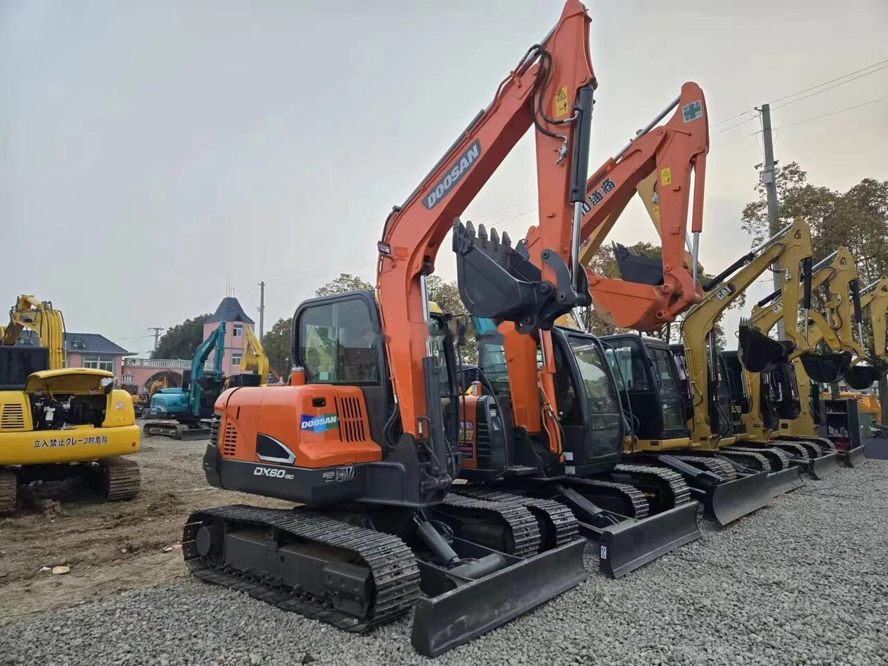 Doosan DX60-9 - Bandgrävare: bild 1 Doosan DX60-9 - Bandgrävare: bild 1