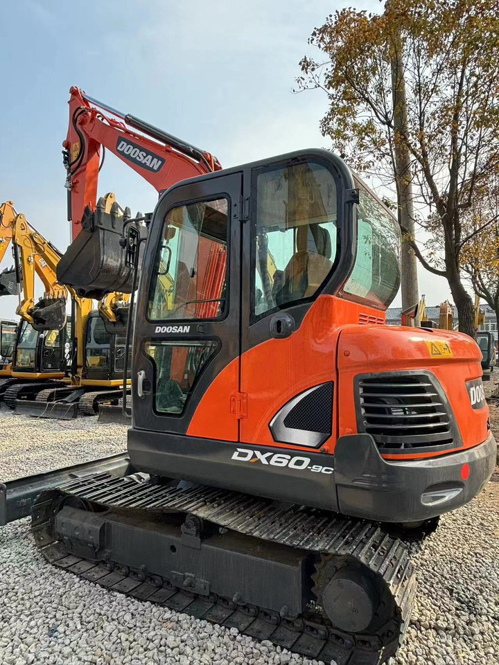 Doosan DX60-9C - Bandgrävare: bild 4 Doosan DX60-9C - Bandgrävare: bild 4