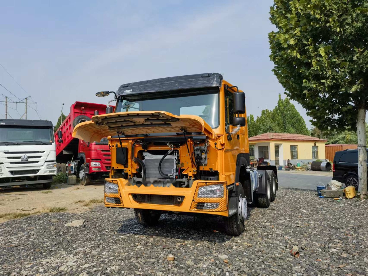 Sinotruk HOWO 371 Tractor - Dragbil: bild 1 Sinotruk HOWO 371 Tractor - Dragbil: bild 1