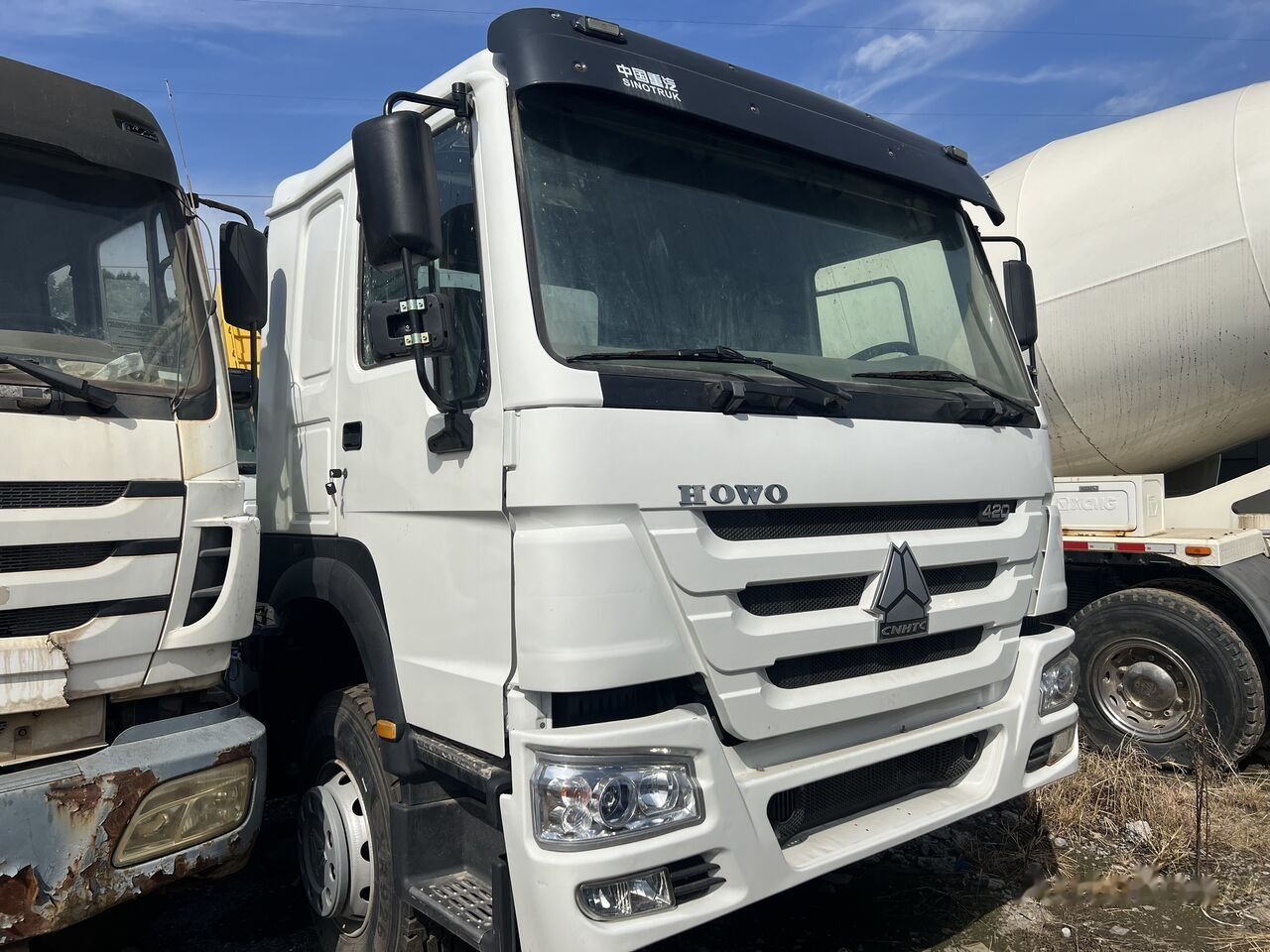 Sinotruk HOWO 420HP 6X4 Tractor - Dragbil: bild 3 Sinotruk HOWO 420HP 6X4 Tractor - Dragbil: bild 3