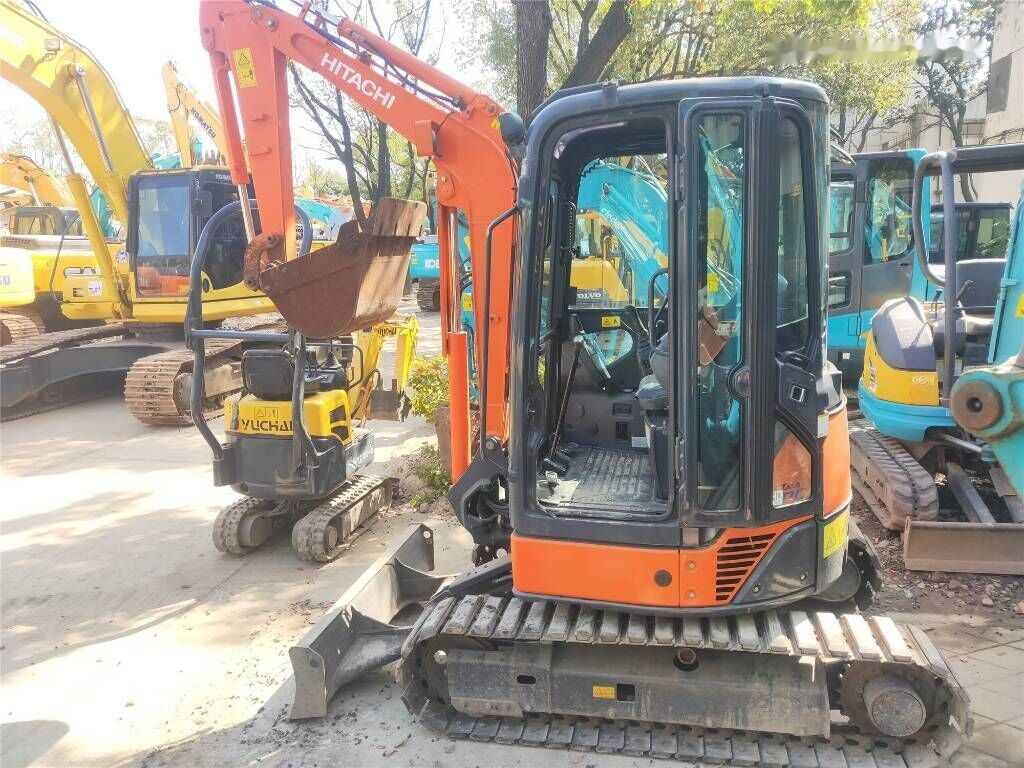 Hitachi ZX 30 - Minigrävmaskin: bild 2 Hitachi ZX 30 - Minigrävmaskin: bild 2